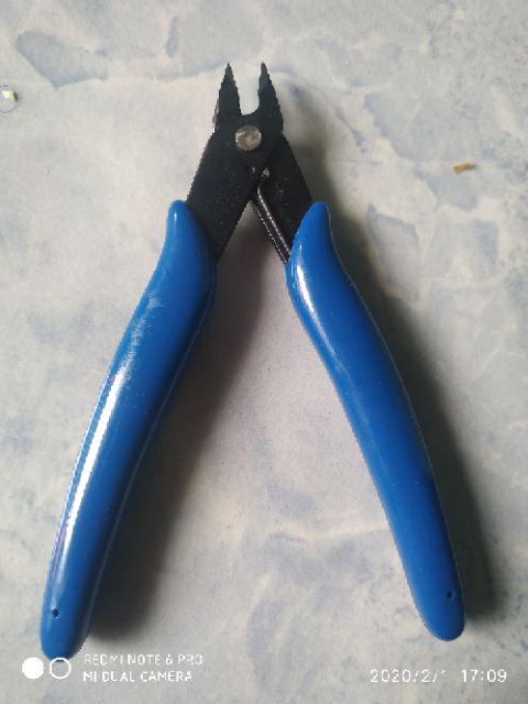 Plato Tang Potong Kawat