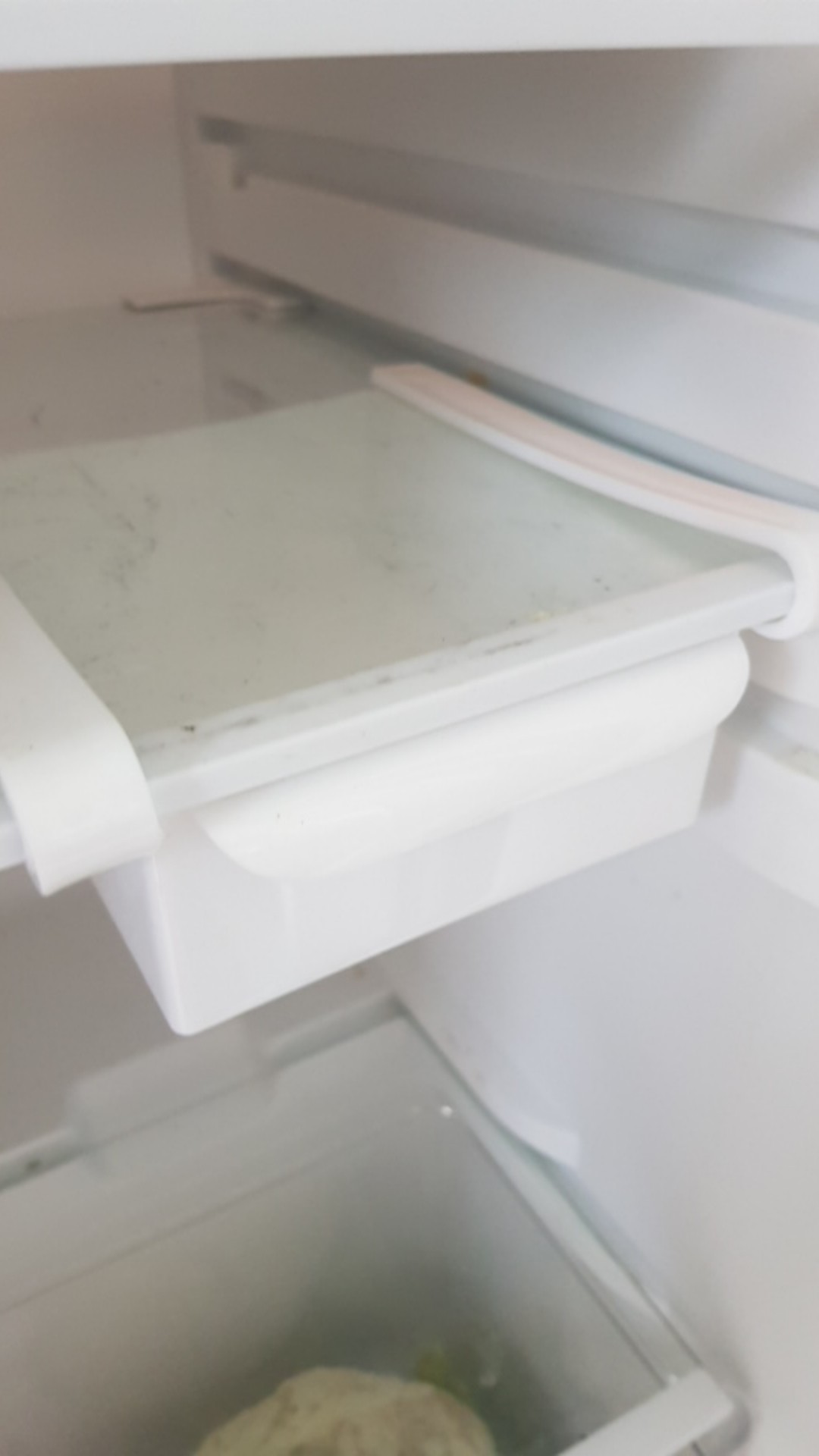 Kotak Wadah Multifungsi Dengan Model Kompartemen Untuk Organizer / Tempat Penyimpanan Pada Kulkas