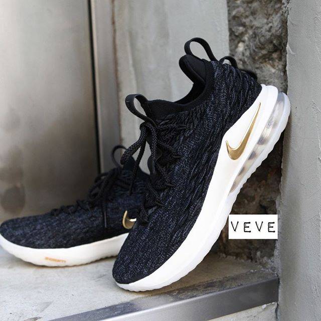 lebron xv gold