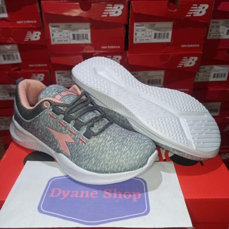Sepatu Wanita Diadora Catrina Grey Pink Sneakers Original
