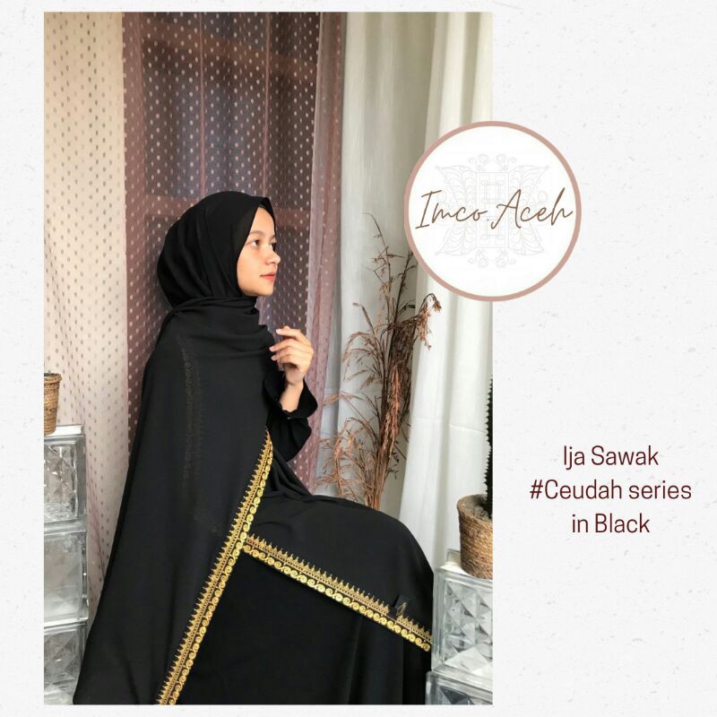 Ija Sawak "Ceudah series" in Black