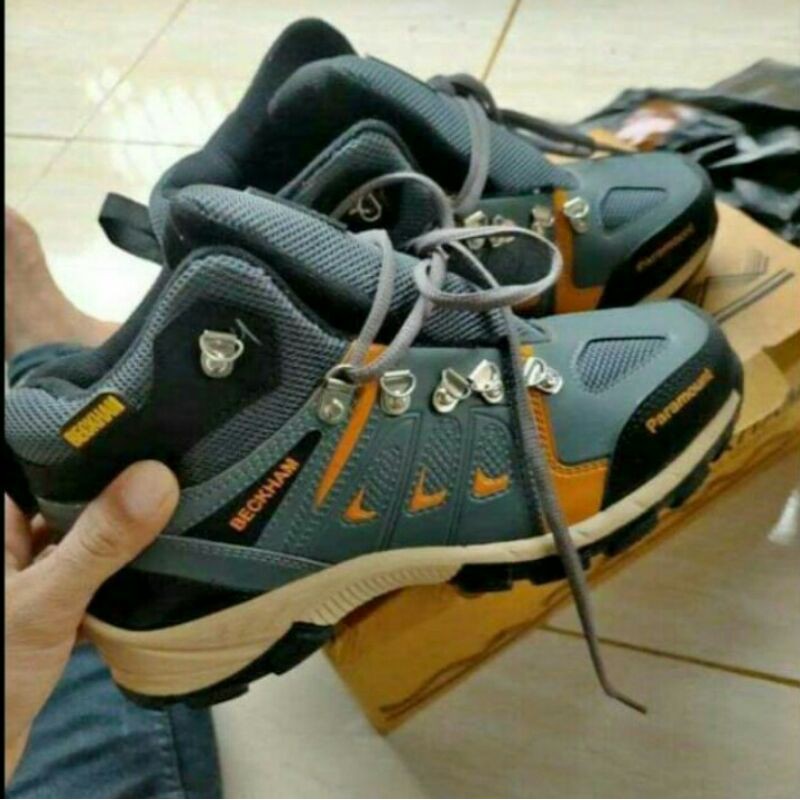SEPATU BOOTS HIKING CROSS PARAMOUNT BECKHAM & NEW AIRQUILA