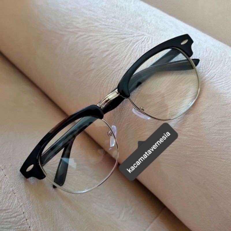 Frame Kacamata Model Kotak