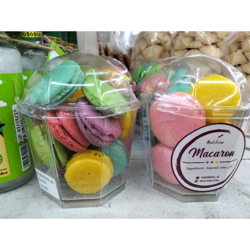 

Baby macaron