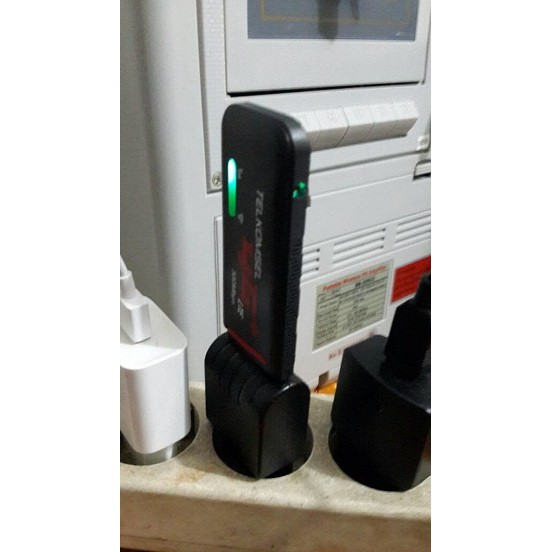 Modem Wifi Wingle Cyborg E288 LTE Advance 4G+ 300Mbps Support All 4G GSM BOLT Smartfren