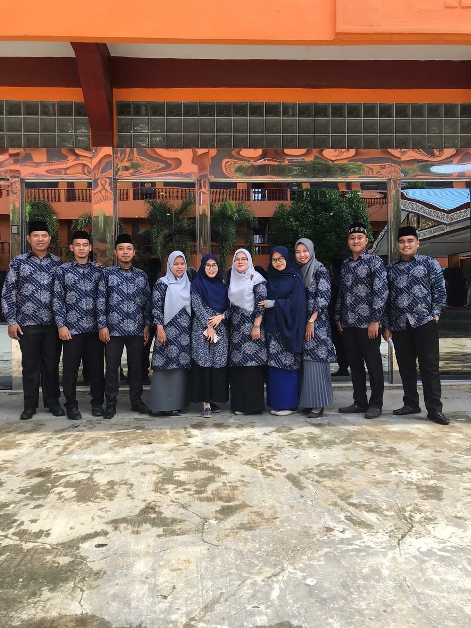 Atasan Batik Wanita Kerja Dolby Dolbi Dobby Doby Modern Dan Terbaru 2020