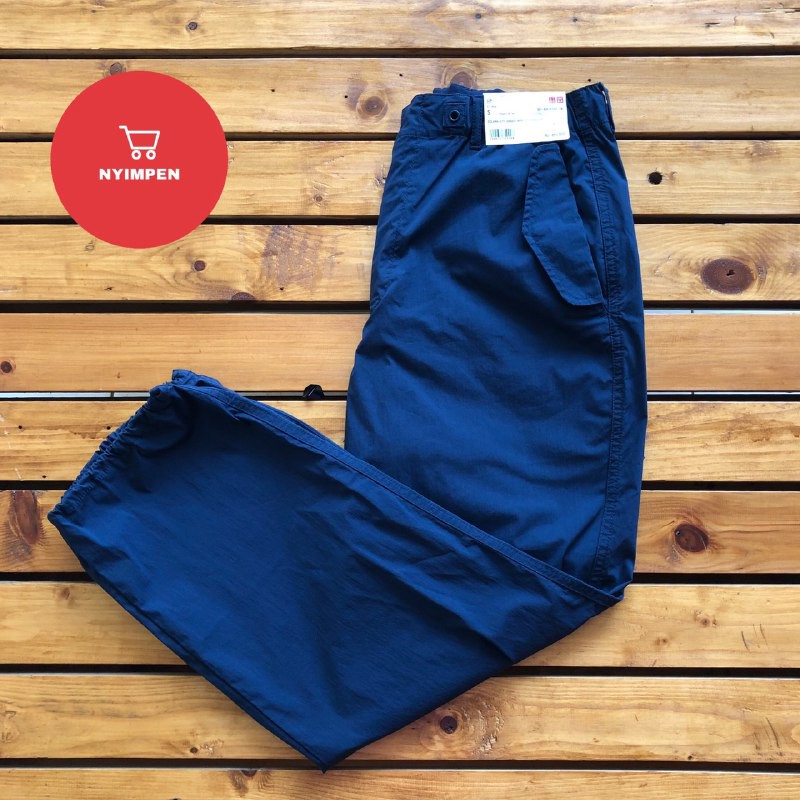  Uniqlo  Celana  Ezy Jogger  Wide Fit Parasut Baru Original 