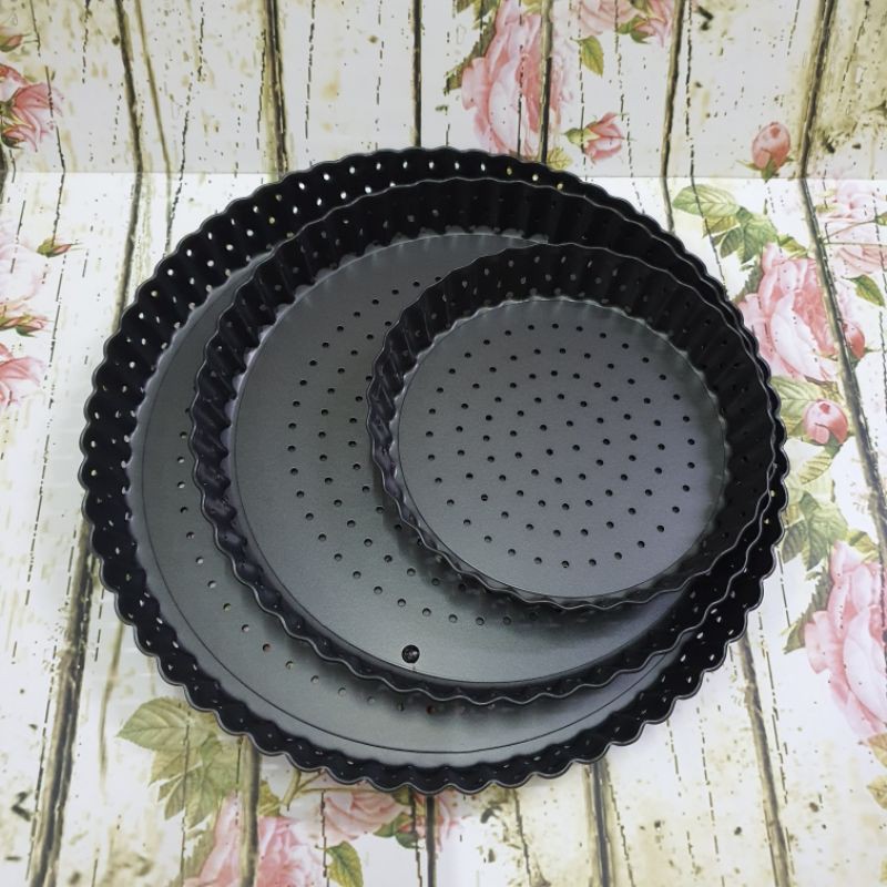 Perforated pizza pan with removable bottom / loyang pizza / pie pan