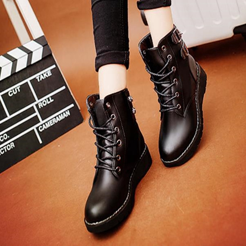  Sepatu  Boots  Martin Ankle Flat Platform Round Toe Simpul 