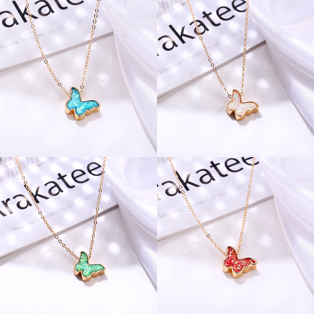 Kalung Choker Rantai Emas Hias Liontin Kupu-Kupu Kristal Untuk Wanita