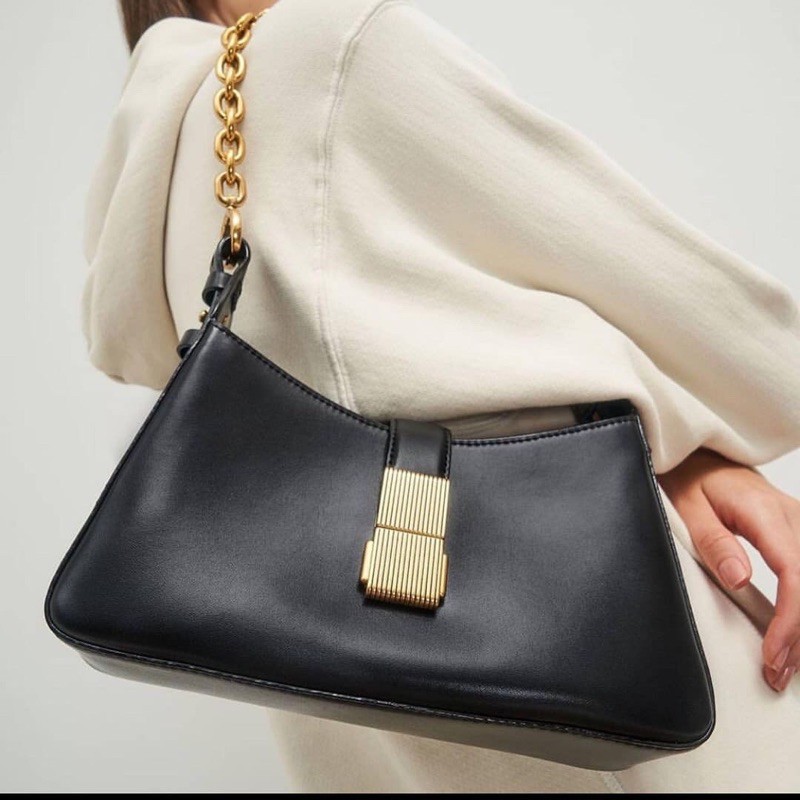 CK CHAIN HANDLE SHOULDER BAG