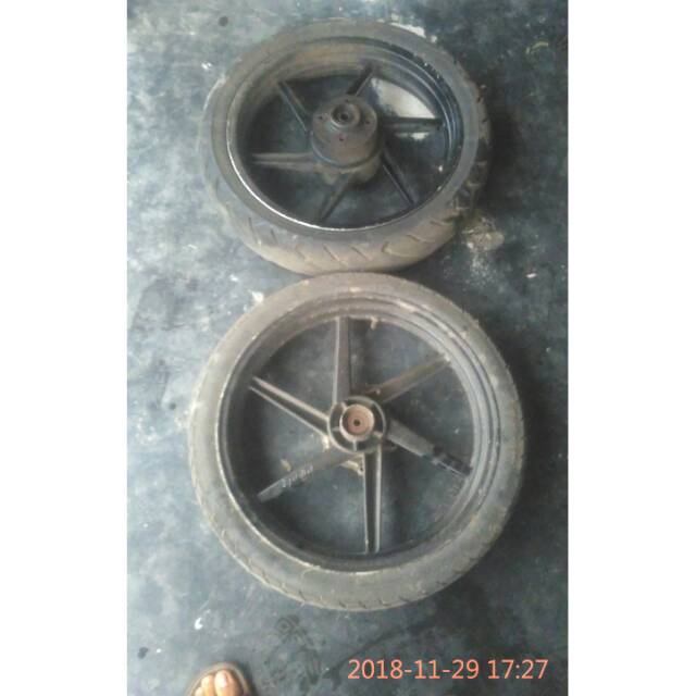 Velg racing copotan megapro primus satu set depan belakang + ban ring 17 tapak lebar