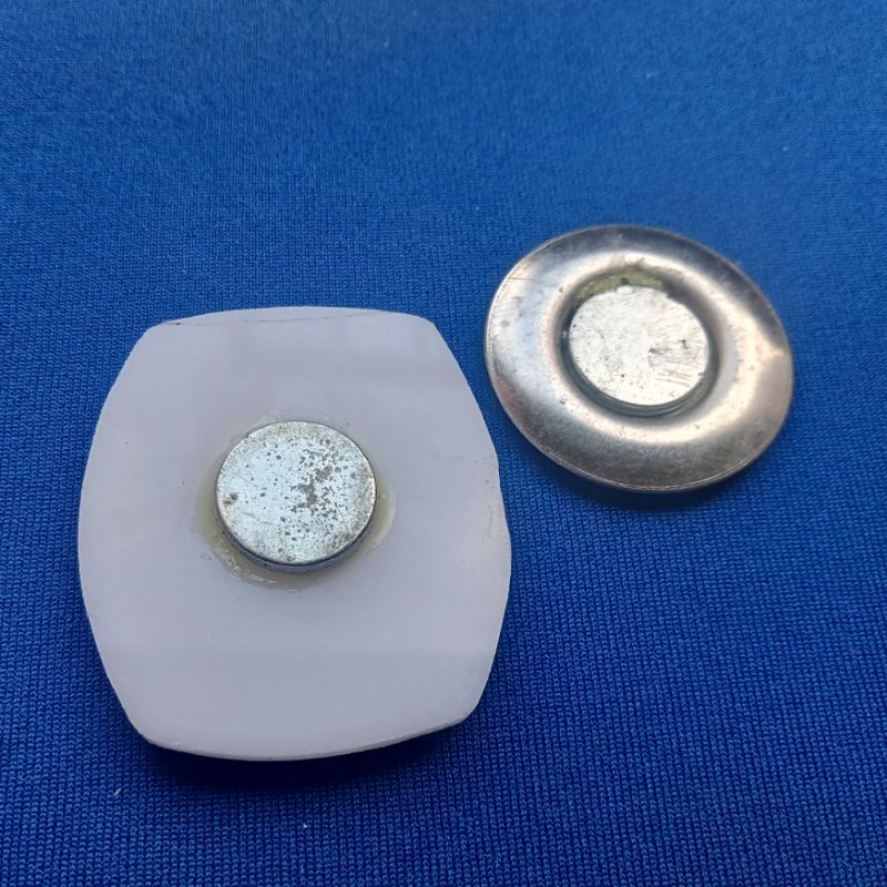 PIN PPS, KPU - BASIC SILVER MENGKILAT - DOUBLE MAGNET &amp; PENITI