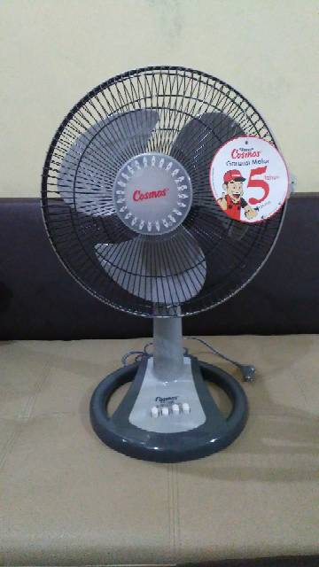 COSMOS KIPAS ANGIN FAN MEJA 12 INCH DSE DAR N DSF