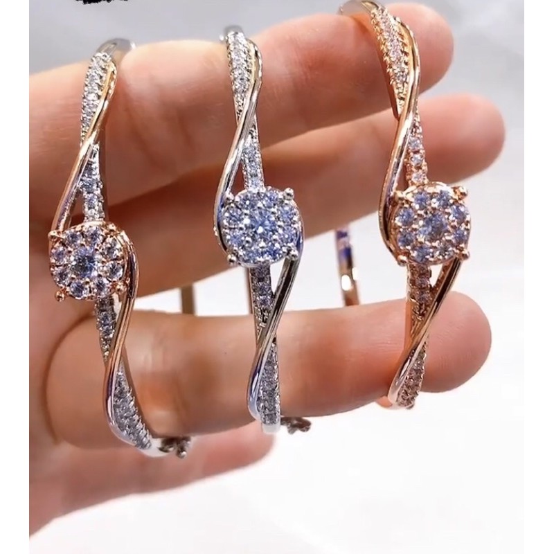 Gelang Bangle Vier Titanium Lapis Emas 18k