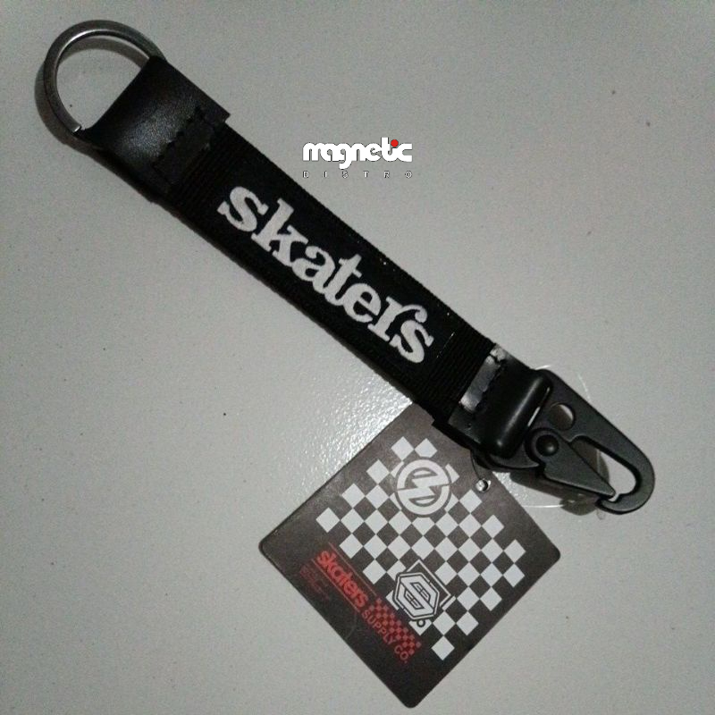 CARABINER SKATERS HITAM KOMBINASI 1 TA001