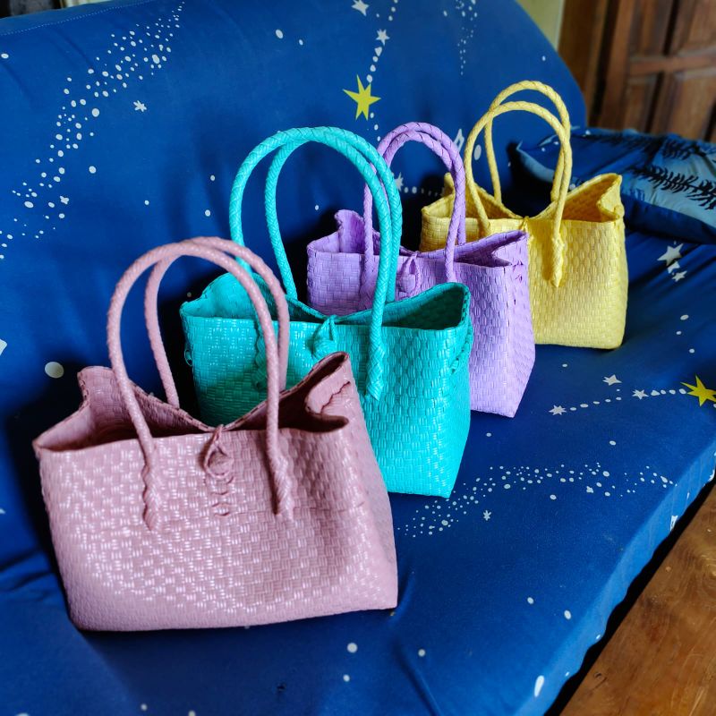 Tas Anyaman Jali premium M petty