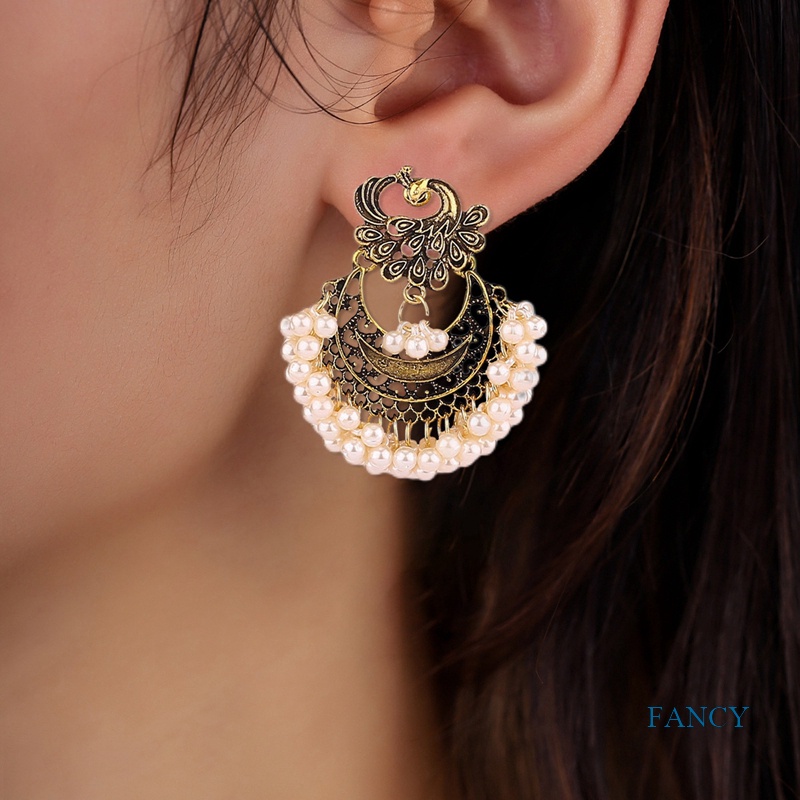 Anting Juntai Rumbai Desain Merak Bahan Alloy Warna Emas Gaya Vintage Untuk Wanita