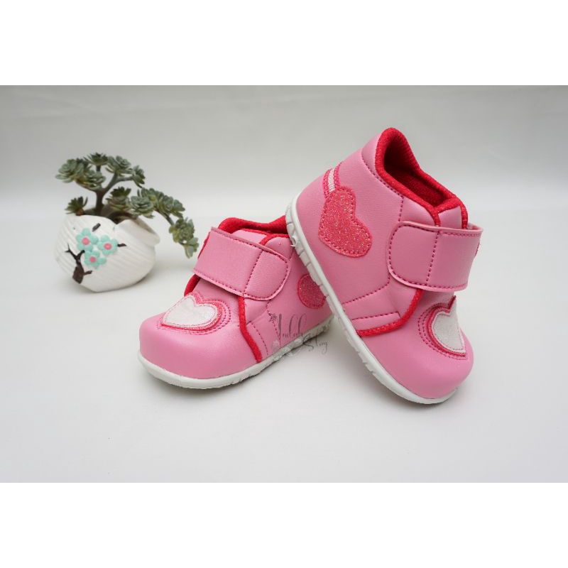 TERBARU!!SEPATU  BOOT ANAK CEWEK LOVE WARNA TERBARU USIA 5BULAN-3TAHUN