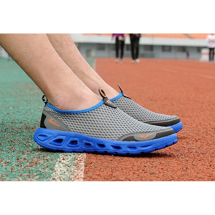 Sepatu Slip On Sport Pria Size 41 - Blue