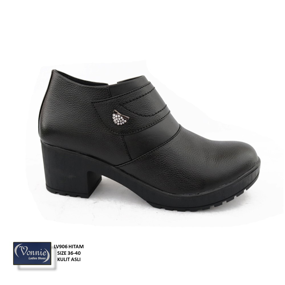 Sepatu Wanita Ankle Boots Block Heel Pantofel Low Boots  Hitam Vonnie