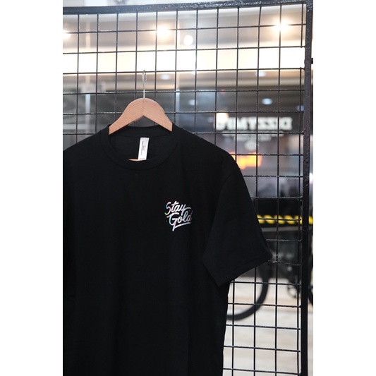 Dizzy T-shirt/ Stay gold Hologram Black Fams.co