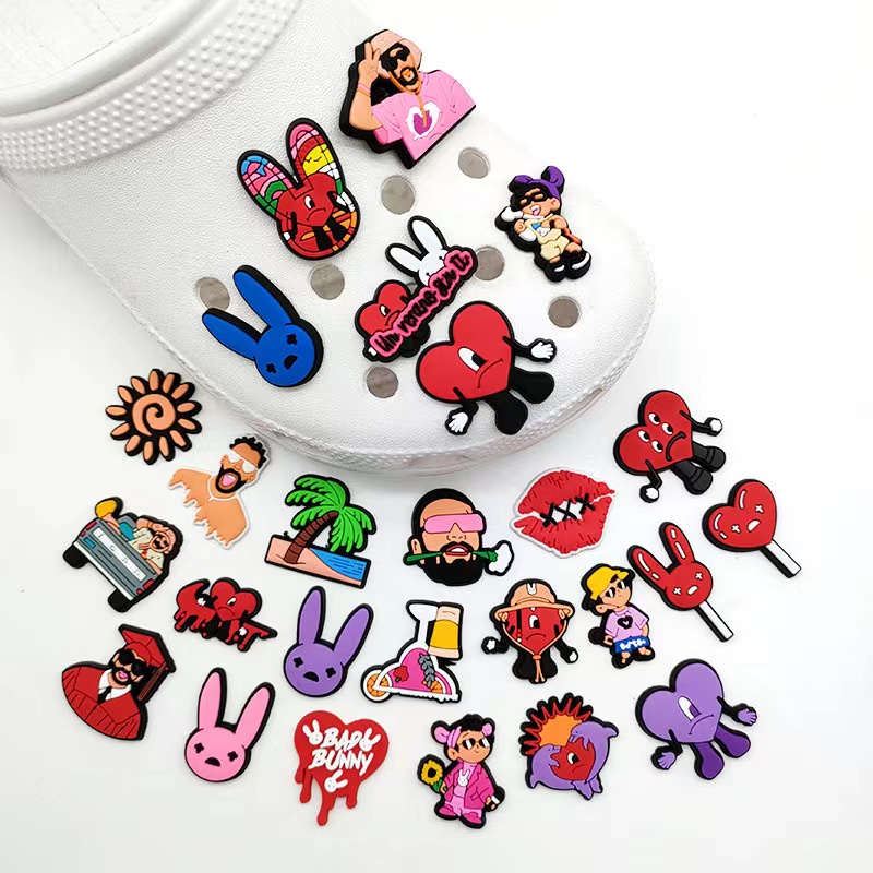 1pc charms Jibz croc DIY Bentuk Kartun Bad bunny Untuk Dekorasi Sepatu Wanita