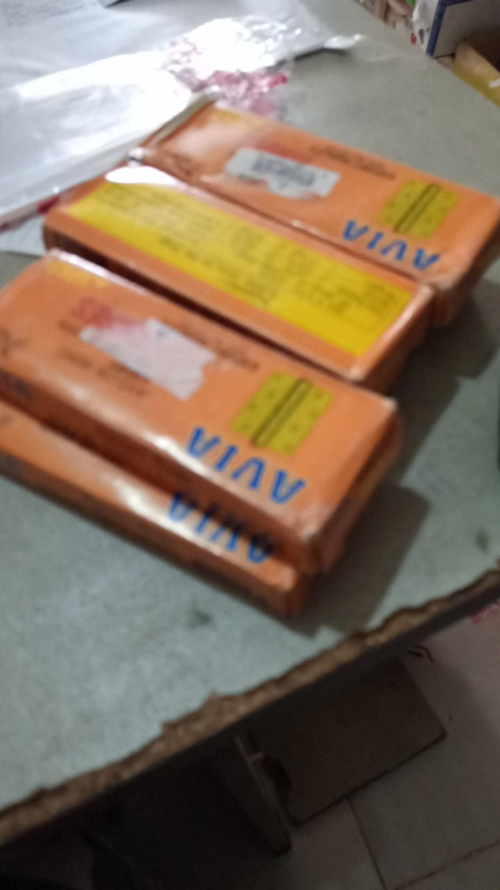 Engsel Nylon Avia 3 X 2-1/2 , Engsel Pintu, Engsel Jendela.