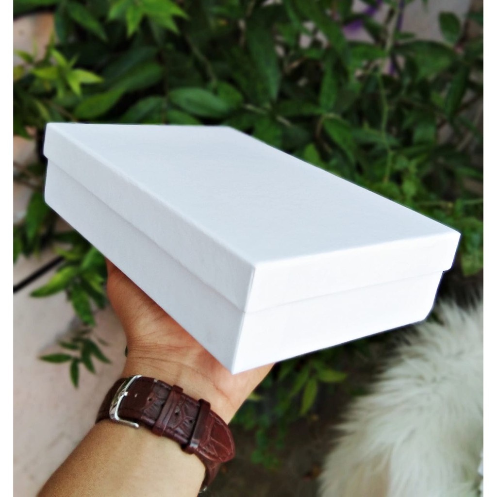 

Kotak Packaging Gift Box Hard Box B001538 terbaru