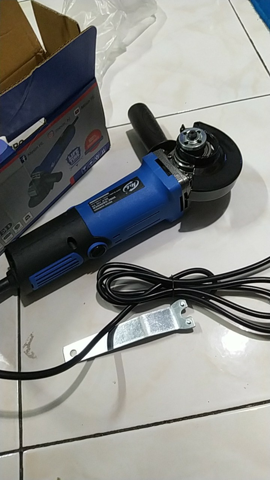 Mesin Gerinda/gurinda Tangan/disc Grinder 4 Hlg 105 Vs Variable Speed