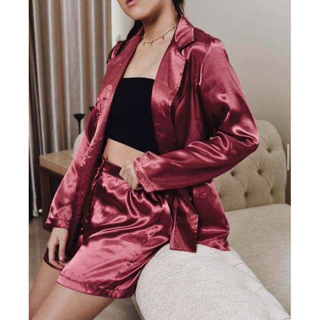 Lev Blazer - atasan bawahan set wanita jas satin kancing kemeja