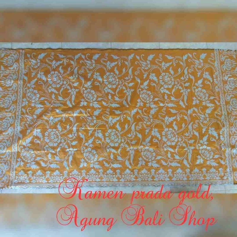 kain prada gold motif silver prada Inggris