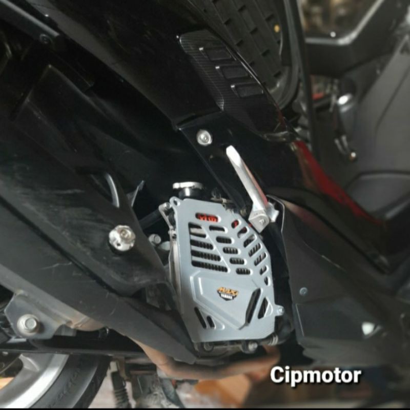 Cover tutup radiator Nmax 2015 - 2022 Aerox Lexi Maxi