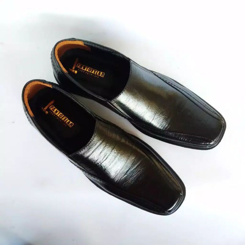 Sepatu pria, kulit asli original murah tanpa tali