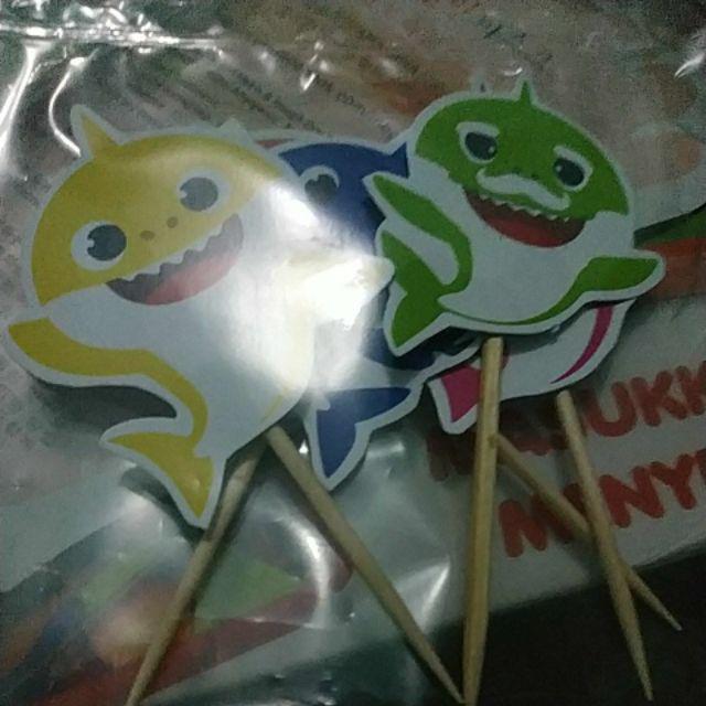 Baby Shark Topper Cupcake