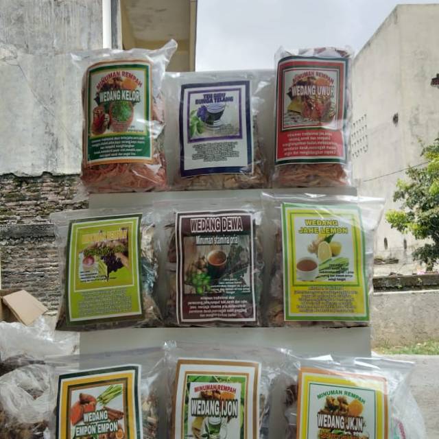 

HERBAL WEDANG UWUH imun - minuman kesehatan rebus - empon- empon dewa kelor - jahe lemon