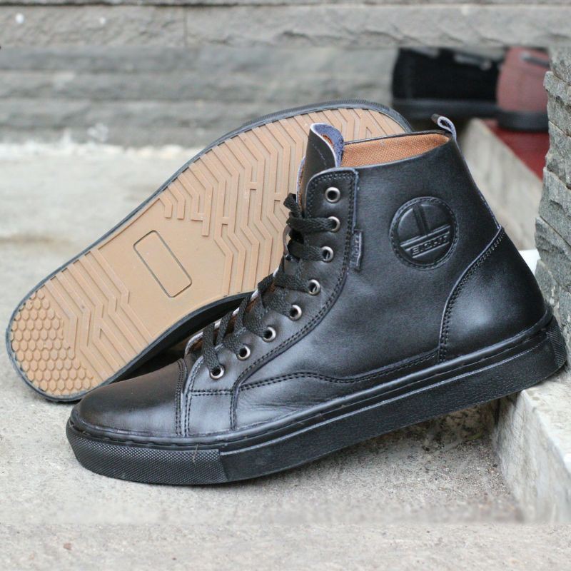 Sepatu Sneakers tinggi garaga terbaru eight