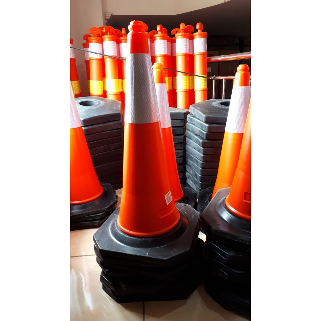 Traffic Cone PVC 70cm Kerucut Jalan