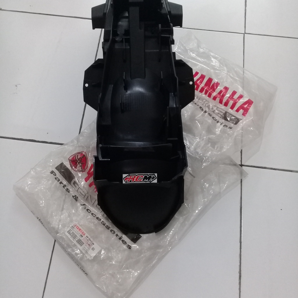 SLEBOR SPAKBOR SELEBOR SEPAKBOR BELAKANG BYSON KARBU CARBU ORI ORIGINAL YAMAHA YGP ASLI 45P-F1611-00