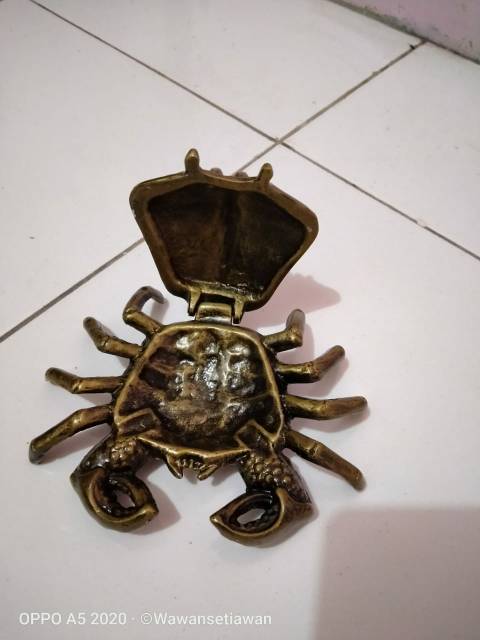 Miniatur Asbak Aluminium Antik Murah Motif Kepiting