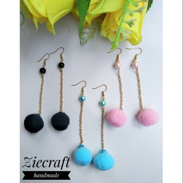 ANTING POMPOM SEPASANG MURAH