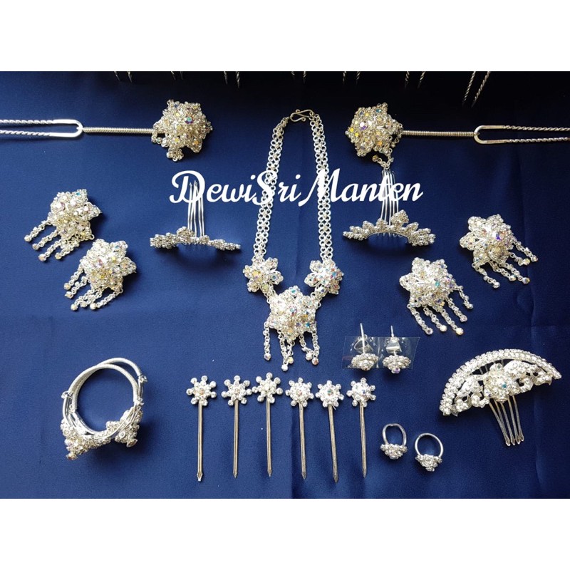 perhiasan set cengkreman