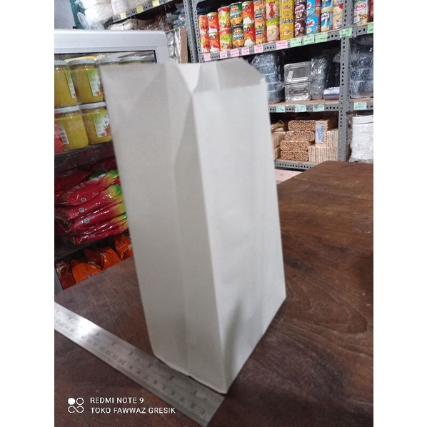 Kantong Kertas Paper Bag 13x25x8 cm Grade Putih Kraft Coklat Polos isi 100 / Kertas Makanan / Kantong Pembungkus Gorengan