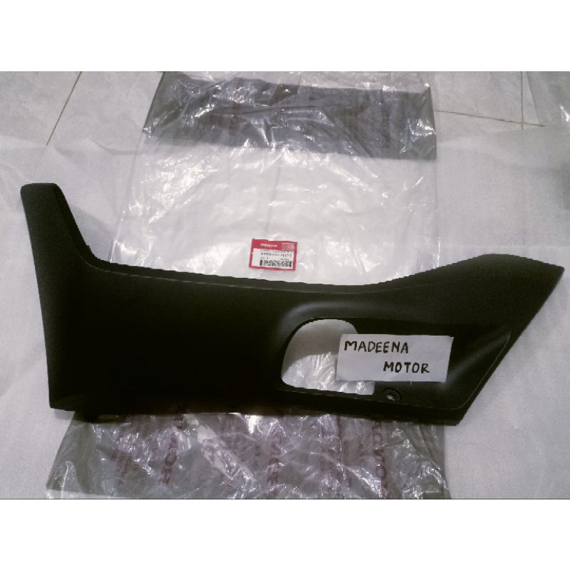 Cover Left Floor Side Dek pijakan samping bawah kiri Hitam Doff PCX 150 lokal K97 ORI AHM 64432K97T0