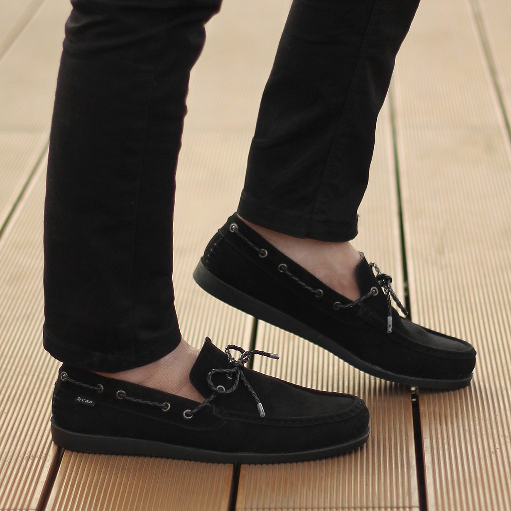 LICK BLACK |ManNeedMe x Reyl| Sepatu Loafers Pria Casual ORIGINAL