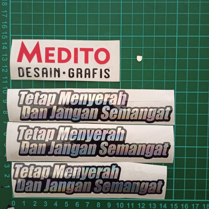 Sticker Cutting Kata kata TETAP MENYERAH DAN JANGAN SEMANGAT