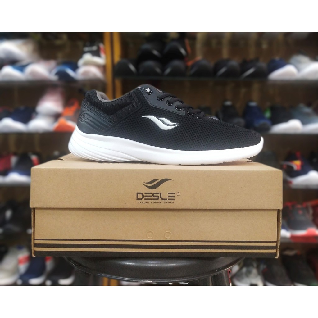 Desle Thypoon Sepatu Sneaker Pria Terlaris