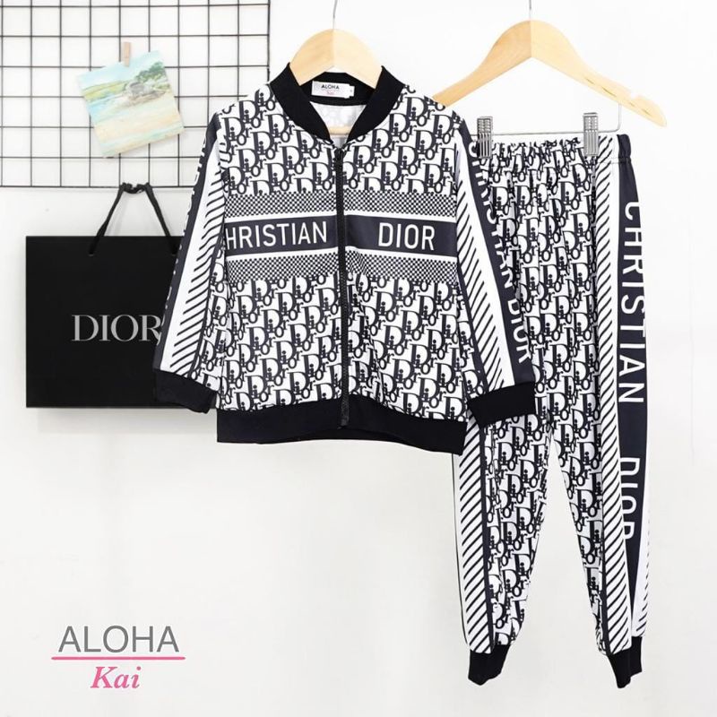 setelan anak perempuan dior import