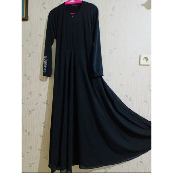 Gamis basic hitam look like sisesa