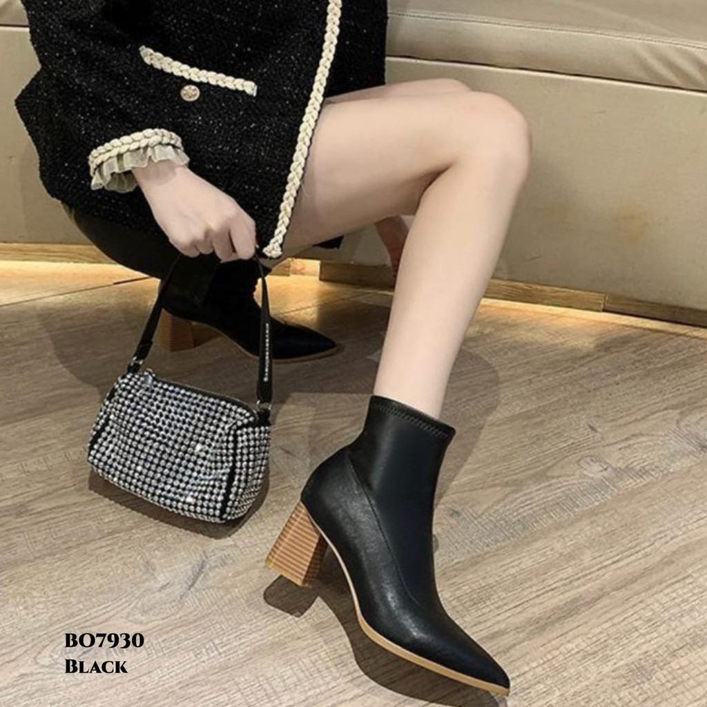RESTOCK PRF Sepatu Boots Flat Korea BO7930